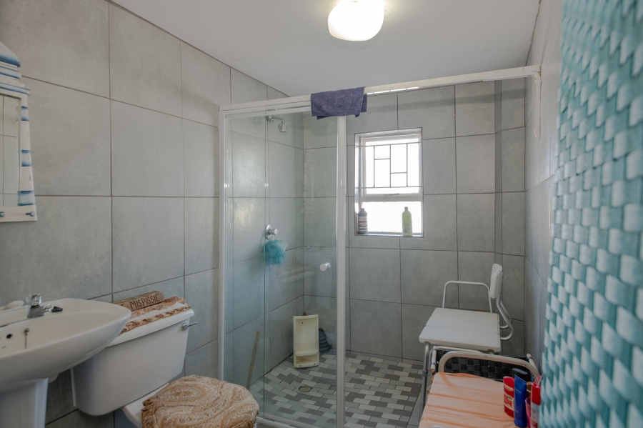 2 Bedroom Property for Sale in Bot River Avenues Western Cape
